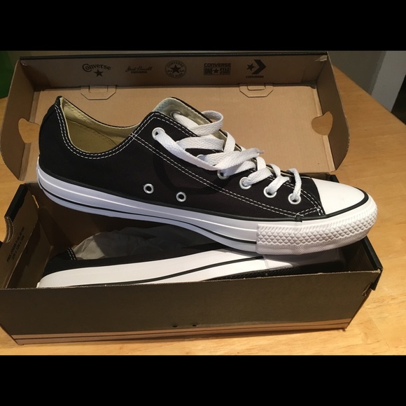 Converse - Picture 1 of 1